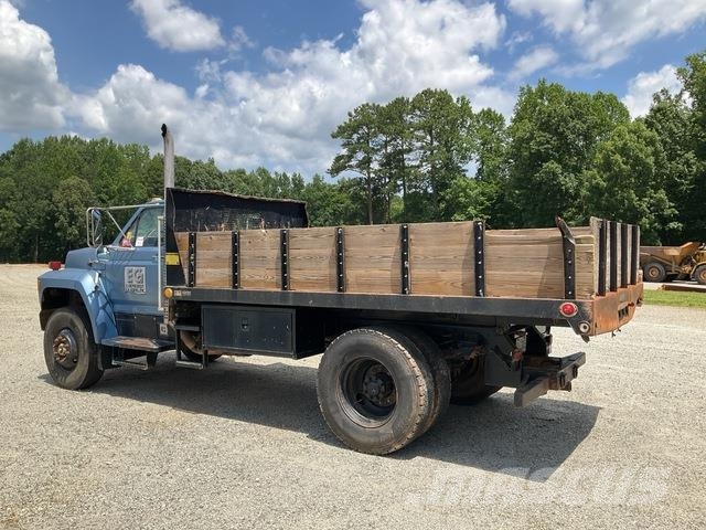 Ford F8000 Sora- ja kippiautot