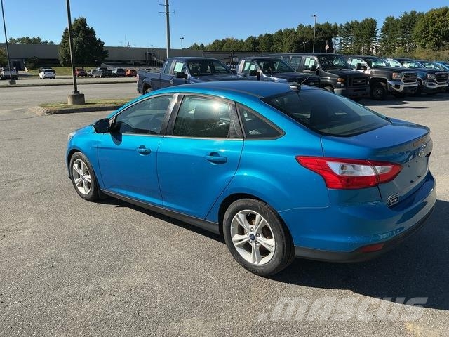 Ford Focus SE 自動車