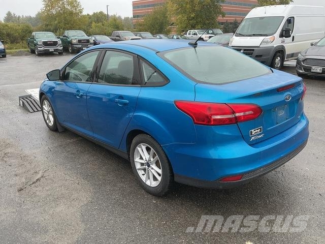 Ford Focus SE سيارات
