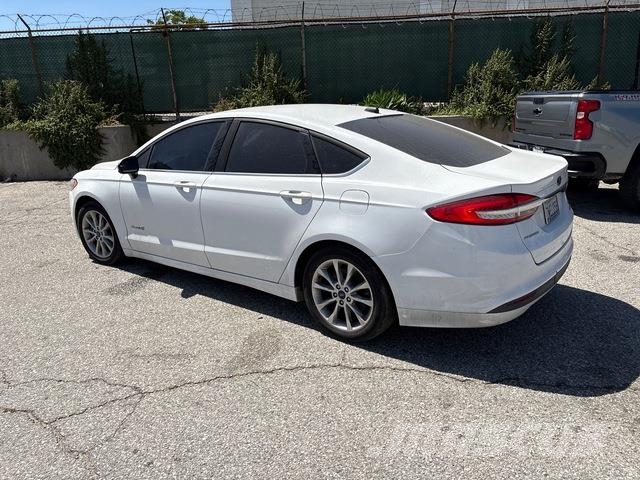 Ford Fusion Automašīnas