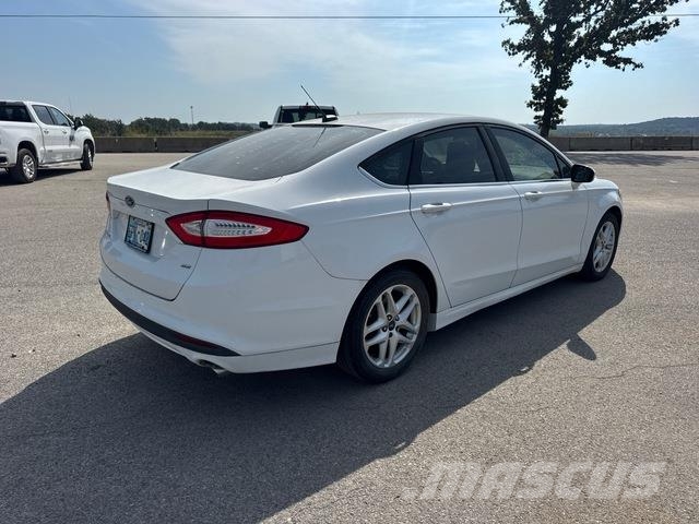 Ford Fusion Lengvieji automobiliai