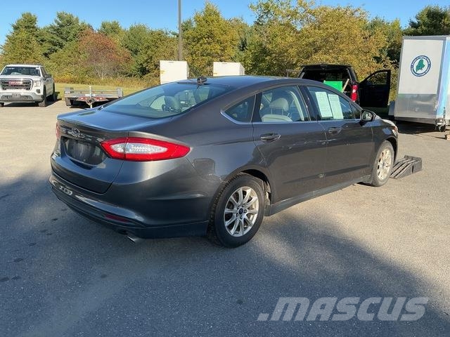 Ford Fusion S Auto