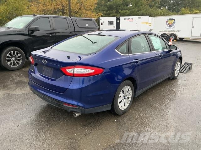 Ford Fusion S Auto