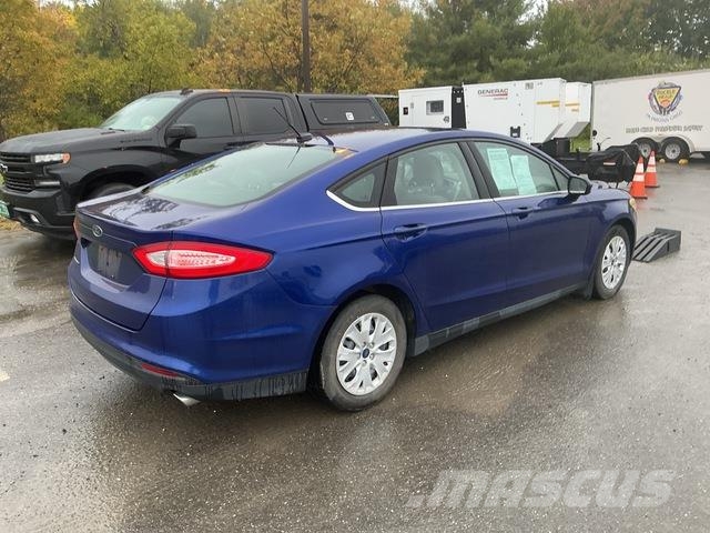 Ford Fusion S Auto