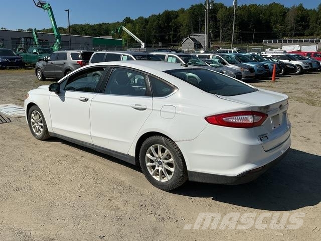 Ford Fusion S Auto