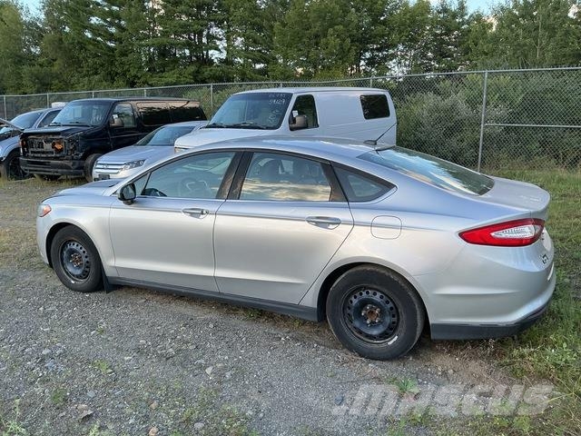 Ford Fusion S Avtomobili