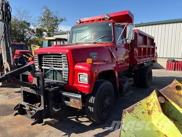 Ford L8000 Camiones bañeras basculantes o volquetes