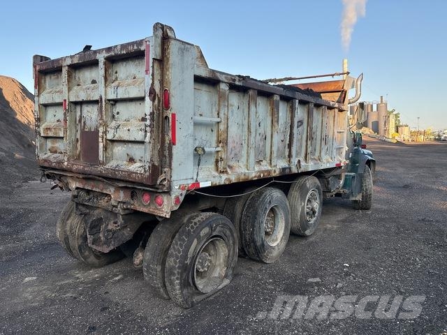 Ford L9000 Kiper tovornjaki