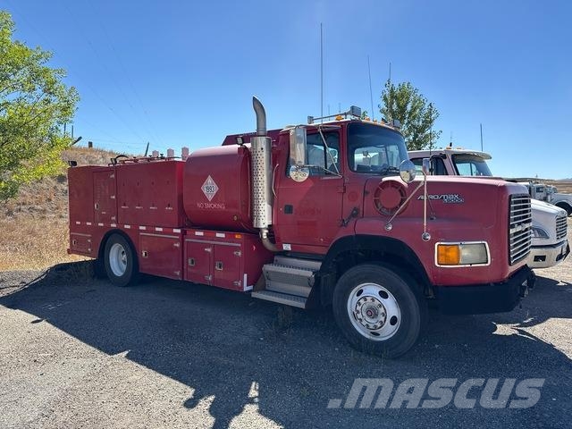 Ford L9000 Tankwagen