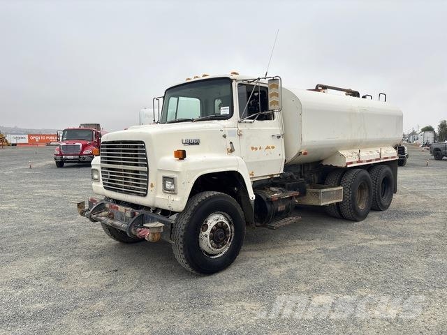 Ford LNT8000 Kamioni za vodu