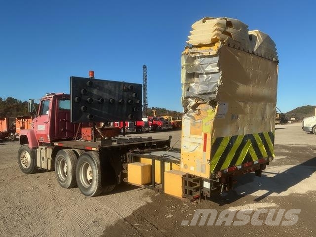 Ford LNT9000 Pilsētas atkritumvedēji