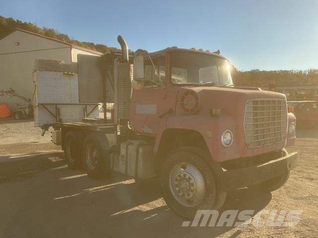 Ford LNT9000 Pilsētas atkritumvedēji