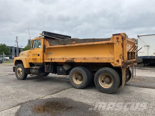 Ford LT8000 Tippbilar