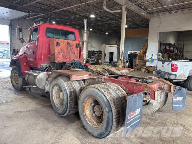 Ford LTLS9000 Tractor Units