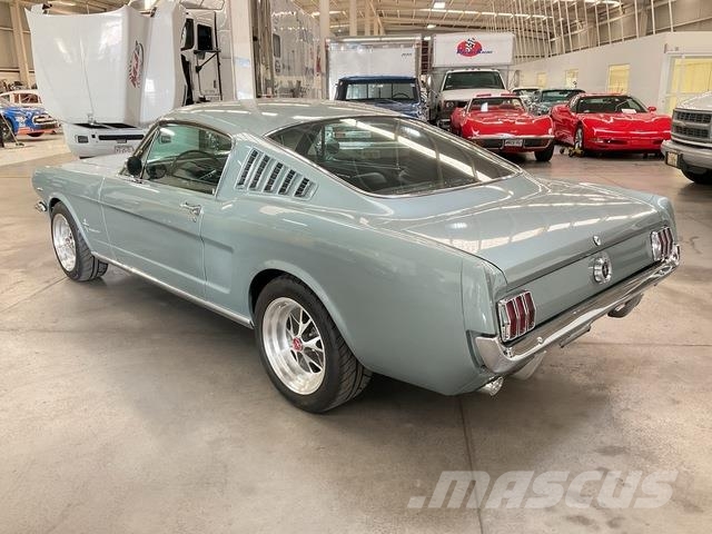 Ford Mustang Automašīnas
