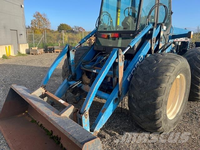 Ford New Holland Versatile 276 Costruzioni - Altro
