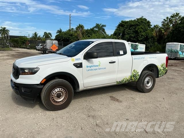 Ford Ranger Vieglais kravas automobilis/izkraušana no sāniem