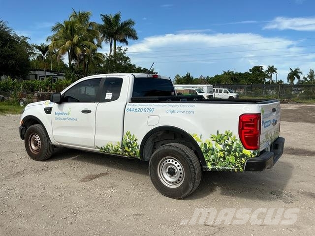 Ford Ranger Vieglais kravas automobilis/izkraušana no sāniem