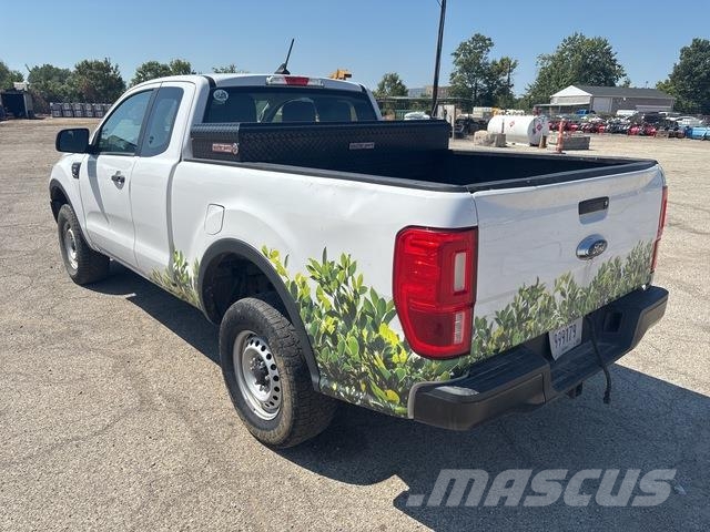 Ford Ranger Vieglais kravas automobilis/izkraušana no sāniem