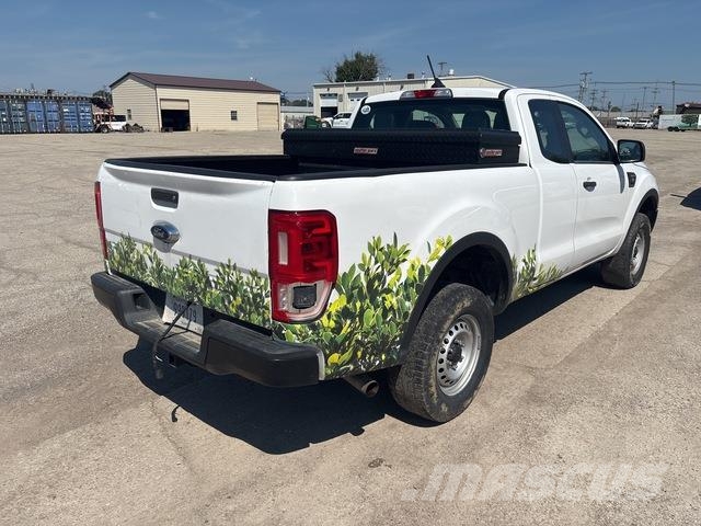 Ford Ranger Vieglais kravas automobilis/izkraušana no sāniem
