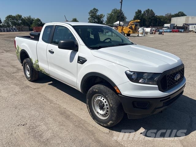 Ford Ranger Vieglais kravas automobilis/izkraušana no sāniem