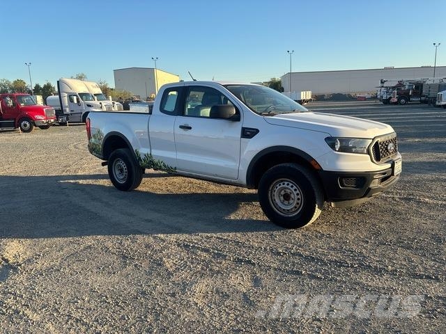 Ford Ranger Vieglais kravas automobilis/izkraušana no sāniem