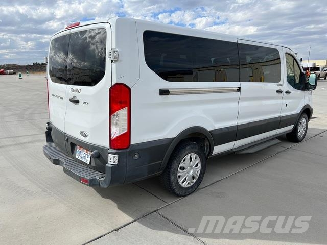 Ford Transit شاحنة مقفلة