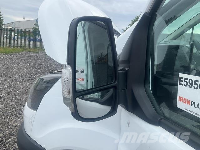 Ford Transit 130M155 المنصات الهوائية المثبتة على شاحنة