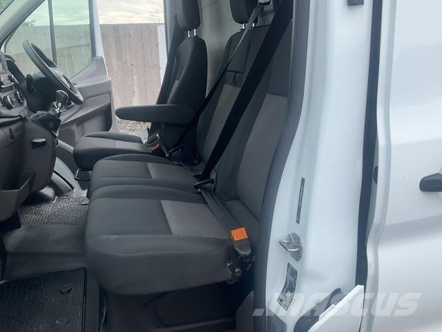 Ford Transit 130M155 المنصات الهوائية المثبتة على شاحنة