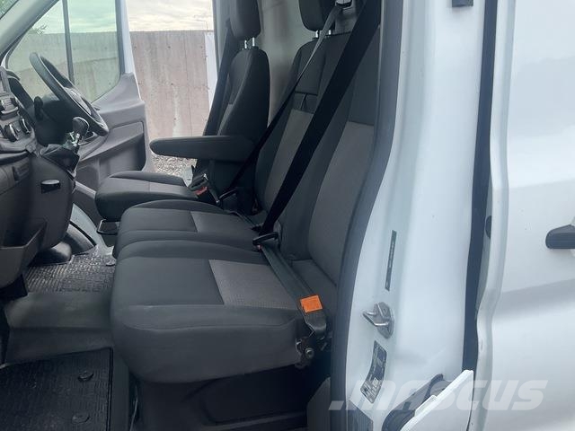 Ford Transit 130M155 المنصات الهوائية المثبتة على شاحنة