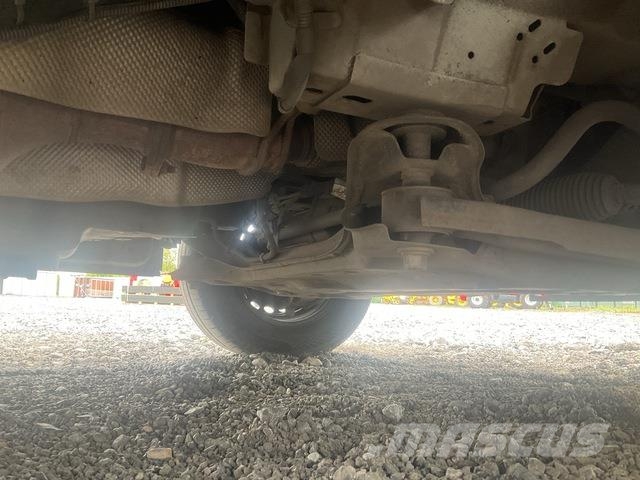 Ford Transit 130M155 المنصات الهوائية المثبتة على شاحنة