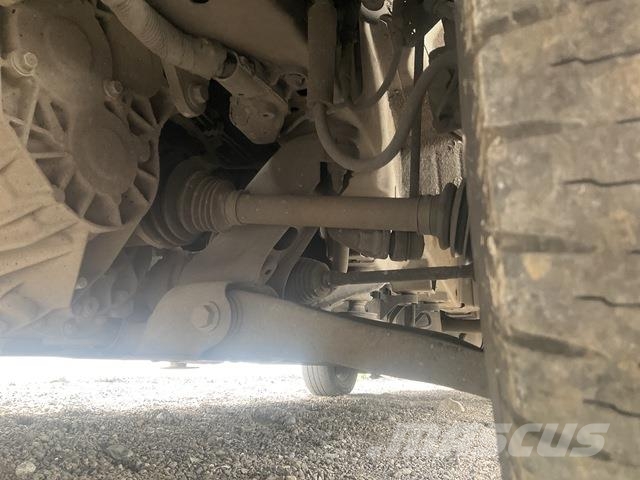 Ford Transit 130M155 المنصات الهوائية المثبتة على شاحنة