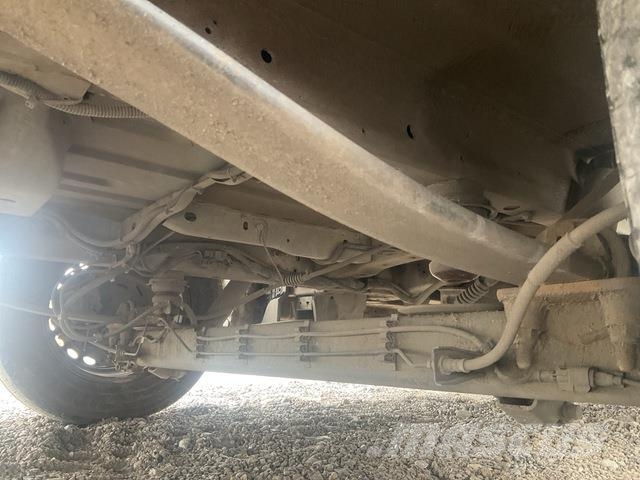 Ford Transit 130M155 المنصات الهوائية المثبتة على شاحنة