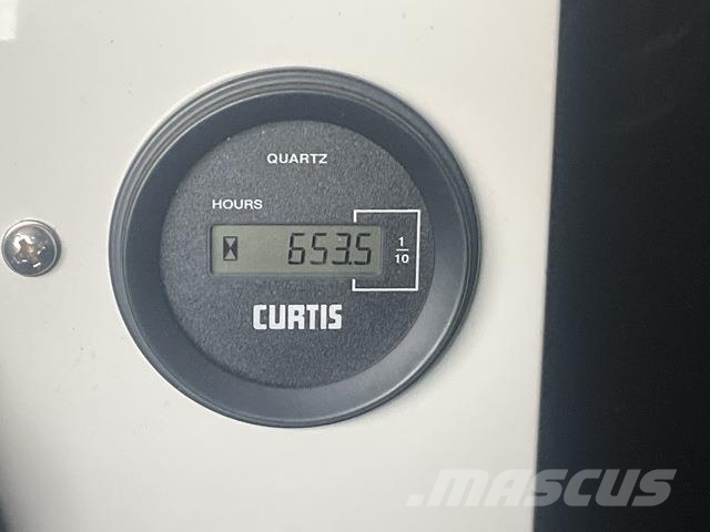 Ford Transit 130M155 المنصات الهوائية المثبتة على شاحنة