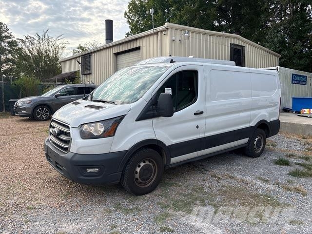 Ford Transit 150 패널 화물차