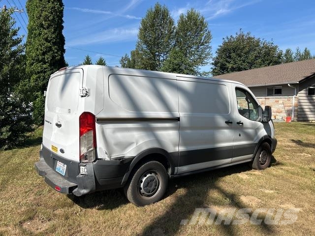Ford Transit 150 패널 화물차