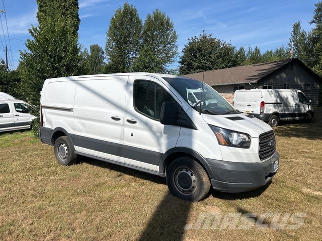 Ford Transit 150 패널 화물차