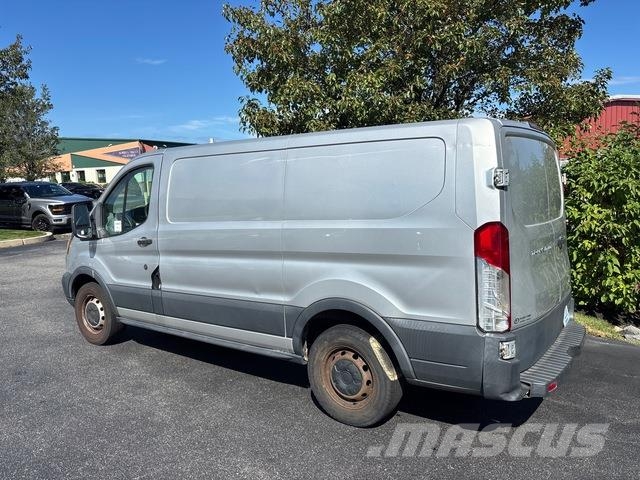Ford Transit 150 패널 화물차