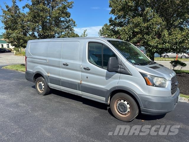 Ford Transit 150 패널 화물차