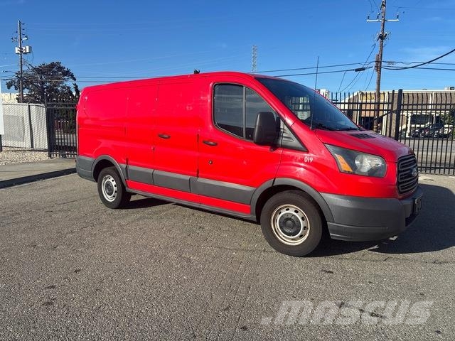 Ford Transit 150 Panel vans