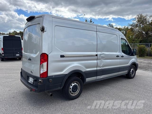 Ford Transit 250 Preču pārvadāšanas furgoni