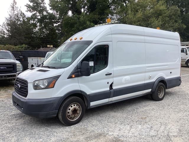 Ford Transit 350 コンバイン／バキュームトラック