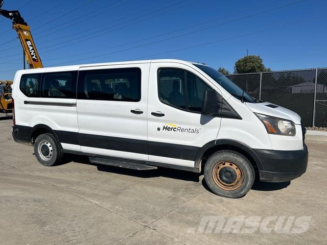 Ford Transit 350 Automobili