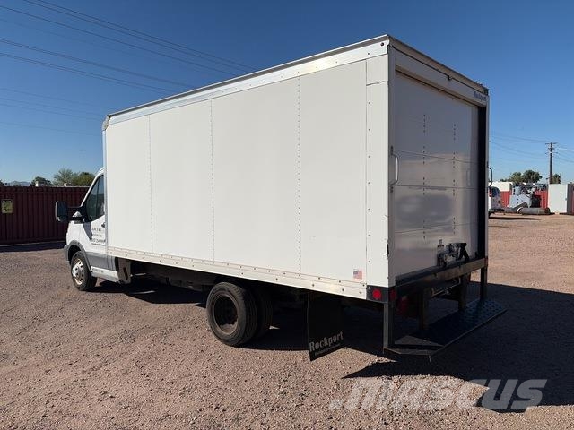 Ford Transit 350HD 厢式货车