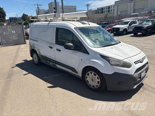 Ford Transit Connect شاحنة مقفلة