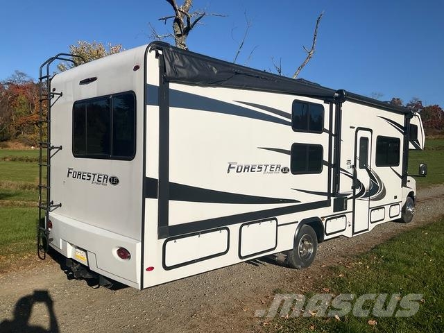 Forest River 3251 DSLE 모터홈 및 카라반