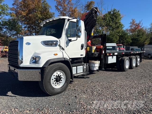 Freightliner 108SD Citi