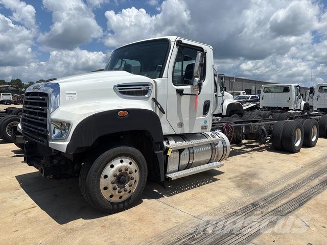 Freightliner 114SD Kabinos ir salonai