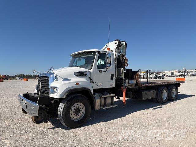 Freightliner 114SD Вантажівки / спеціальні
