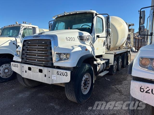 Freightliner 114SD شاحنات أخرى